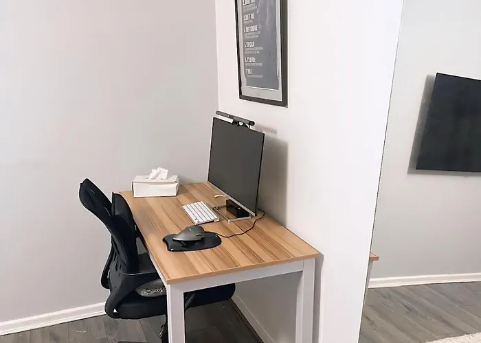 1Br Gem Near Downtown Hotspots